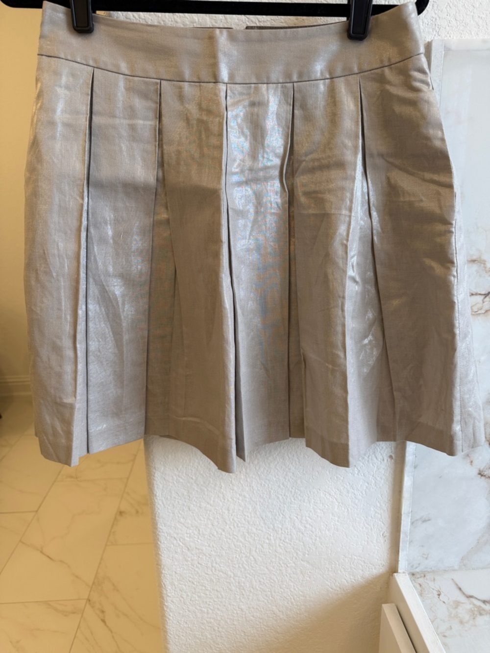 Banana Republic VINTAGE RARE Shimmery Metallic Pleated Khaki /Gray Skirt